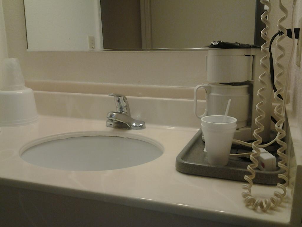 Budget Inn Tulare Buitenkant foto